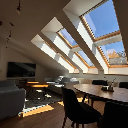 Palepe Vanagupeje Cozy Attic Retreat *